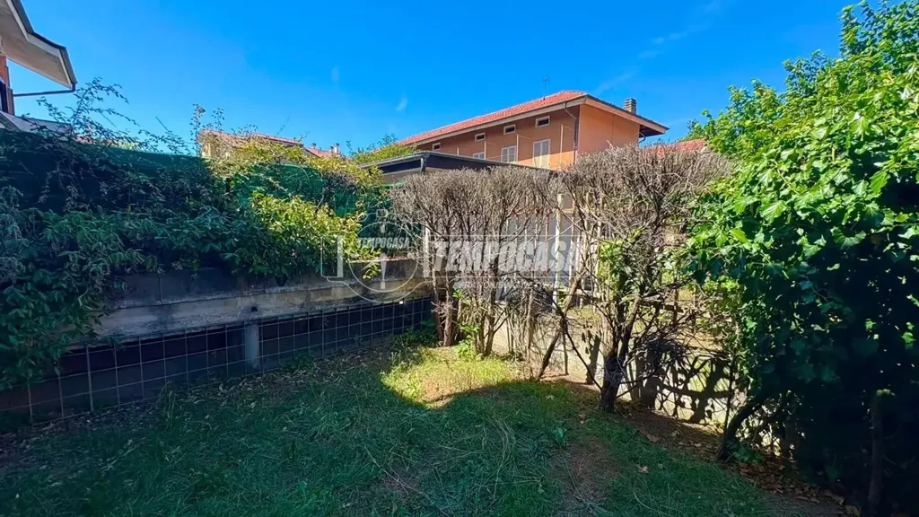 Giardino - Terraced Villa with Private Garden in Cirié