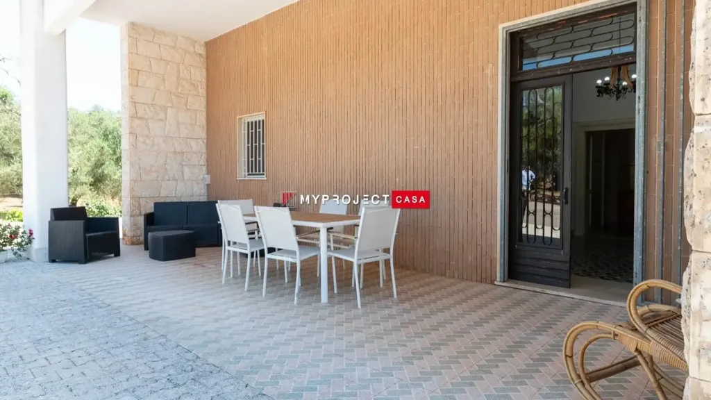 Terrasse - Cascina with Olive Grove in Carovigno