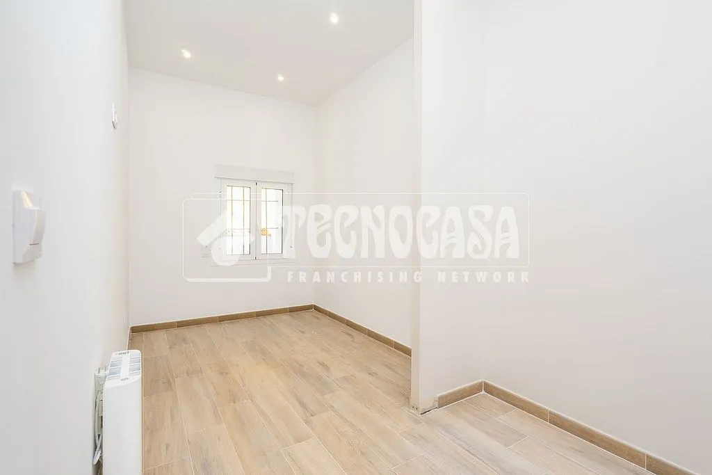 Rooms - Ground Floor Flat with Patio in El Cerrillo