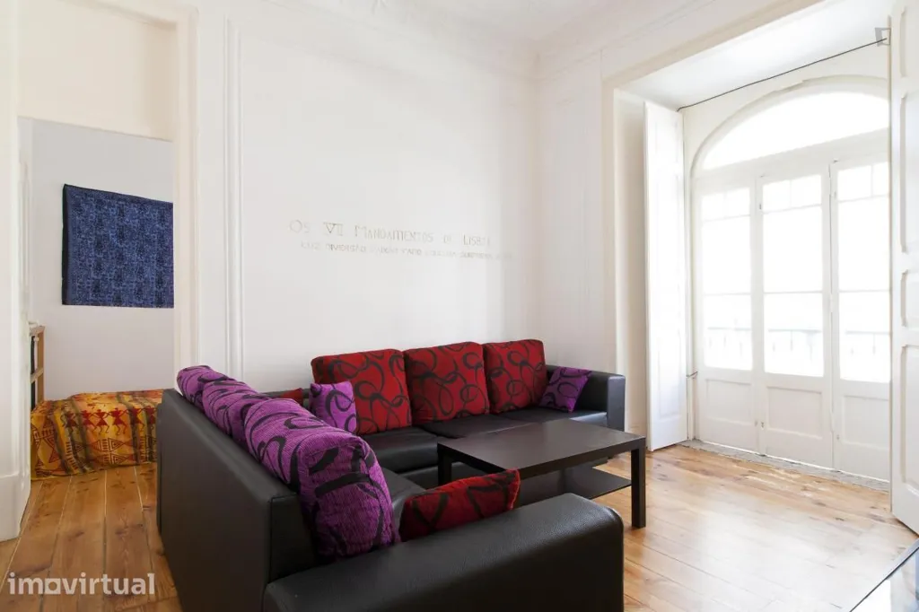 Living Room - Private Room in Arroios, Lisbon