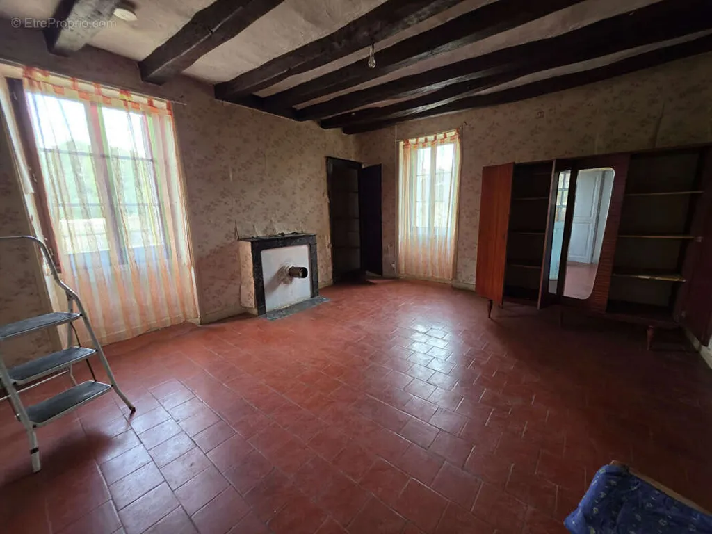 Rooms - House with Garden in Concremiers