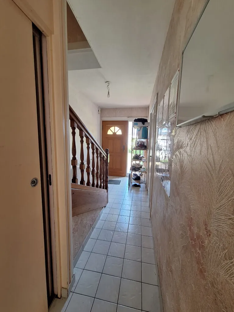 hallway_entrance