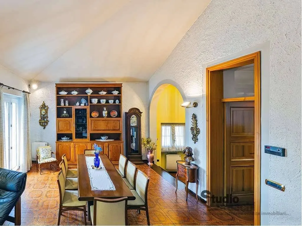 Salle à manger - Luxury Villa with Panoramic View in Ello