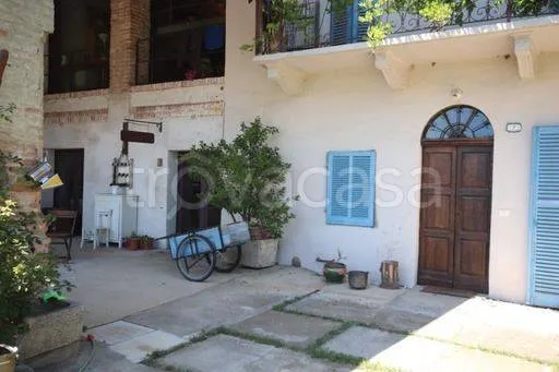 Jardin - Rustic Casale with Panoramic Views in Bra