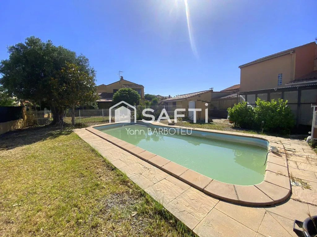 Pool - Rustic House with Pool near Perpignan