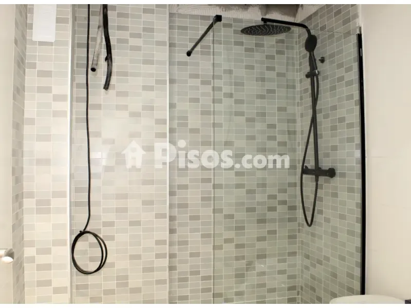 Vannitoad - Modern Flat with Terrace in Alberic