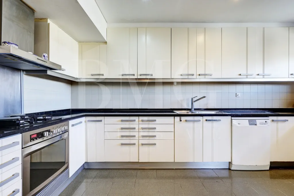 Cuisine - Luxury Flat with Terrace in Telheiras, Lisbon