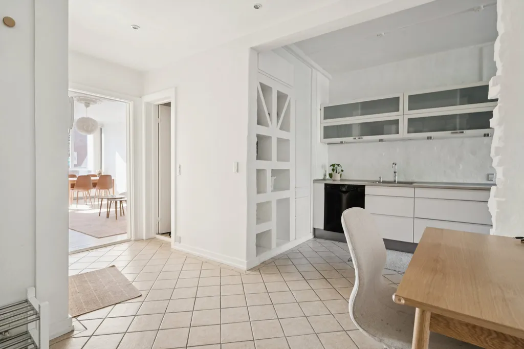 Cuisine - Apartment with Balcony in Kongens Lyngby