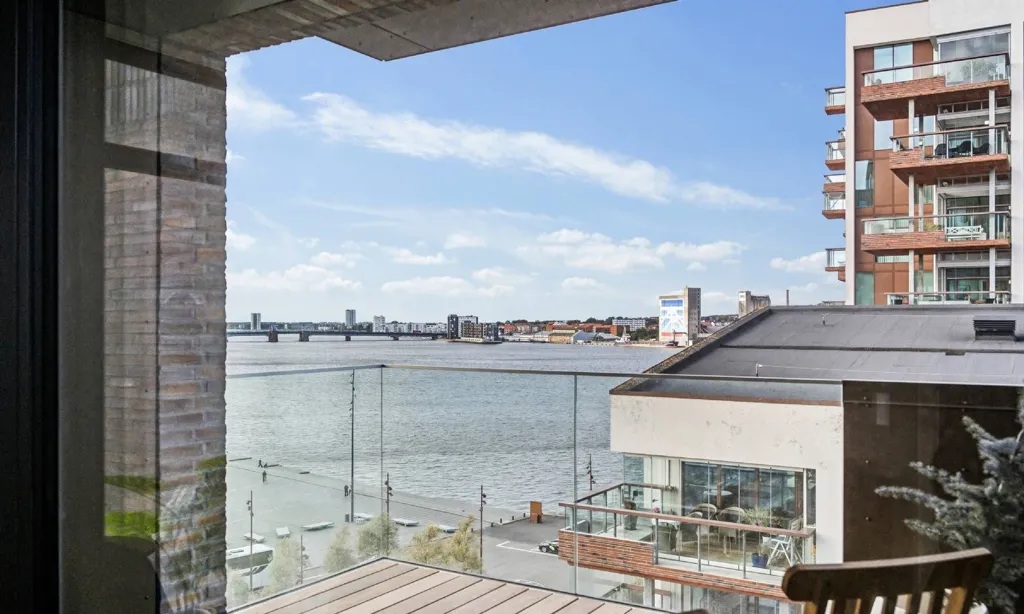 Balcon - Apartment with Limfjord View in Aalborg