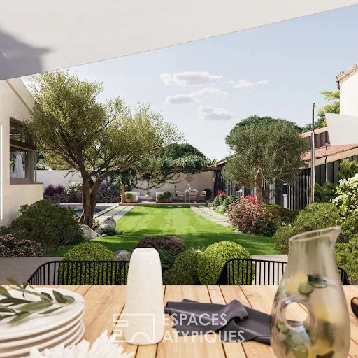 Terrace - Luxury House with Pool in La Flotte