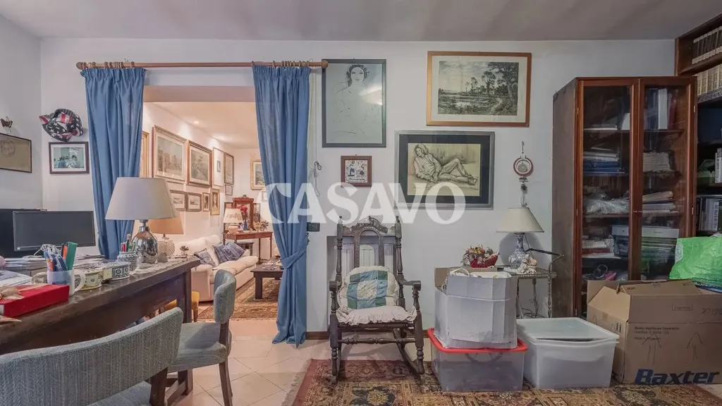 Office - Bifamiliar Villa with Garden in Formello