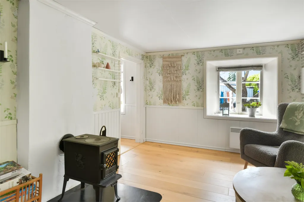 Elutuba - Charming Gotland House with History in Othem