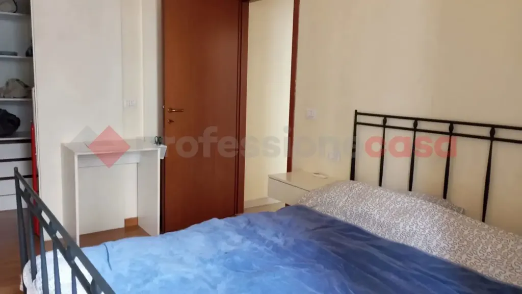 Camere da letto - Appartamento con balcone a Firenze, Via Reginaldo Giuliani