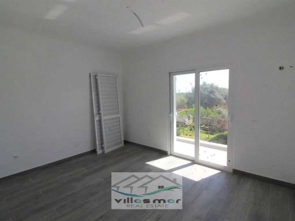 Pièces - Luxury Villa with Pool near Praia in Altura