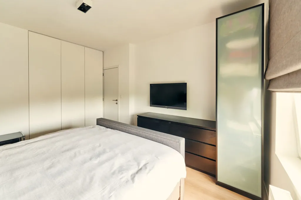 Magamistoad - Renovated Corner Apartment with Terrace in Antwerp