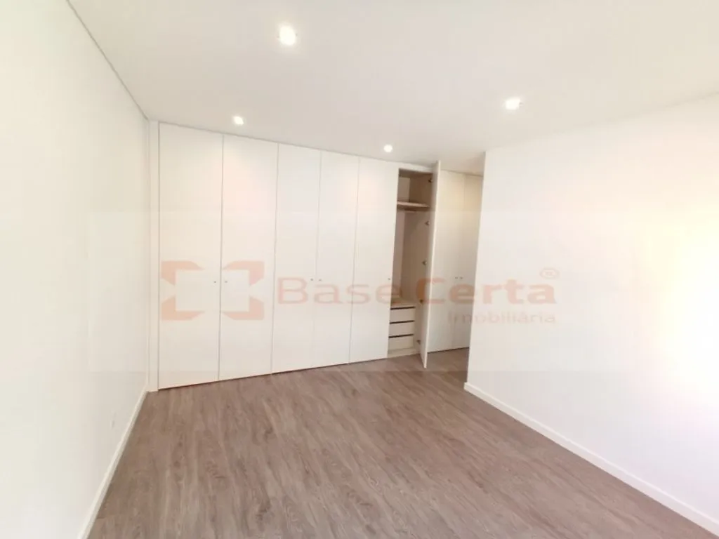 Magamistoad - Luxury Duplex Flat with Open Space in Seixal