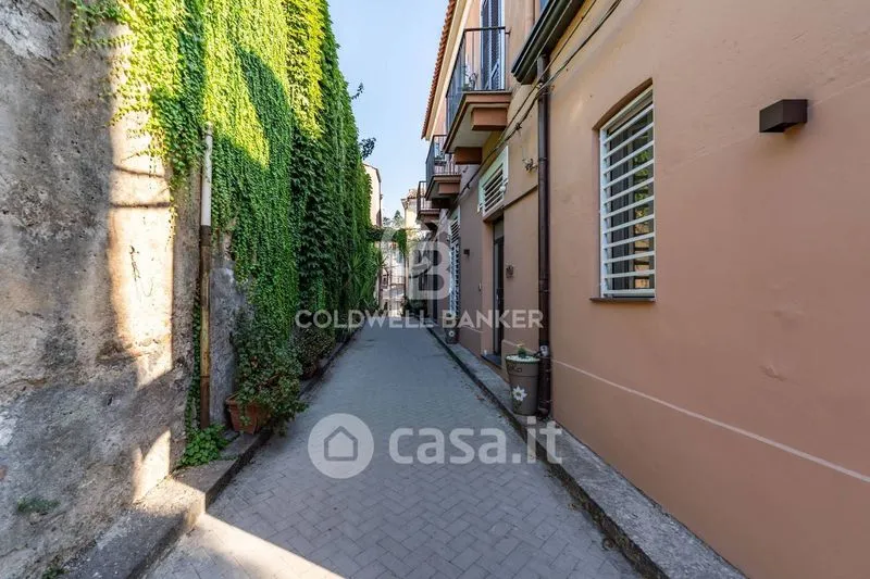 Giardino - Rearranged Two-Bedroom in Acireale Centre