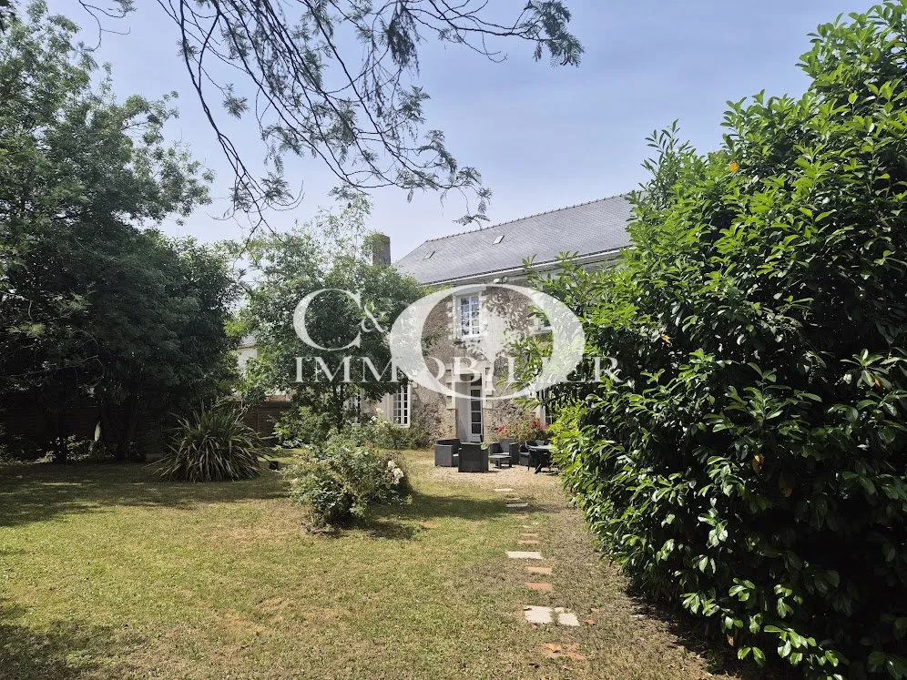 Jardin - Maison de Caractère avec Piscine à Saint-Colomban