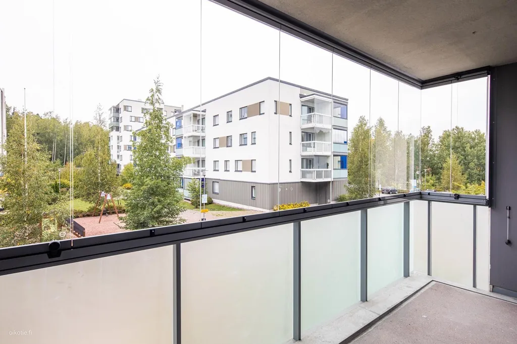 Rõdu - Spacious Flat with Balcony in Simonkylä