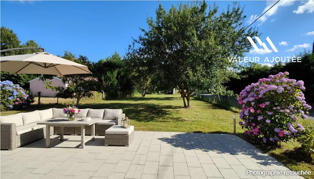 Giardino - Bright House with Garden in Laruscade