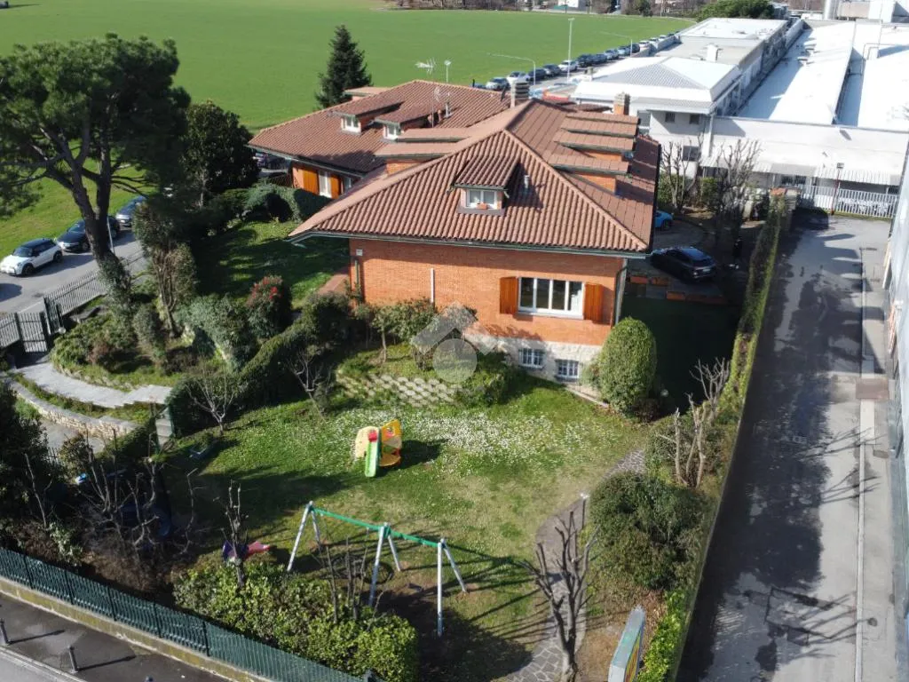 Vue aérienne - First-Floor Apartment with Private Porch in Mozzo