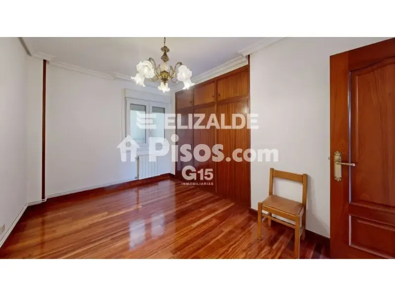 Magamistoad - Apartment with Balcony near Hernani Town Centre