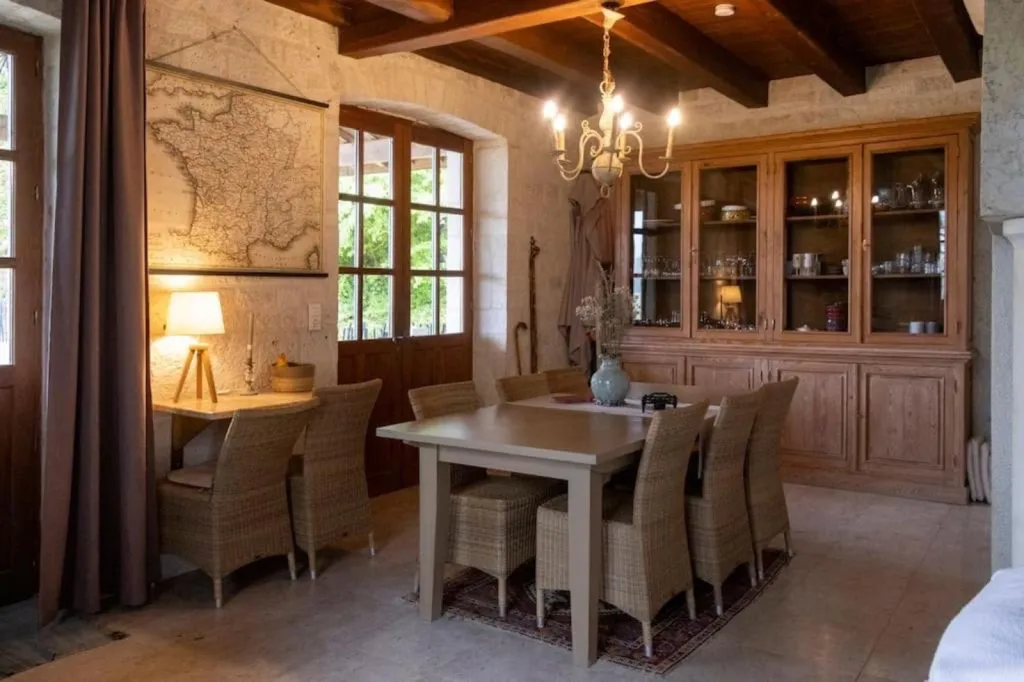 Salle à manger - Maison en Pierre avec Vue Vallée à Porte-du-Quercy