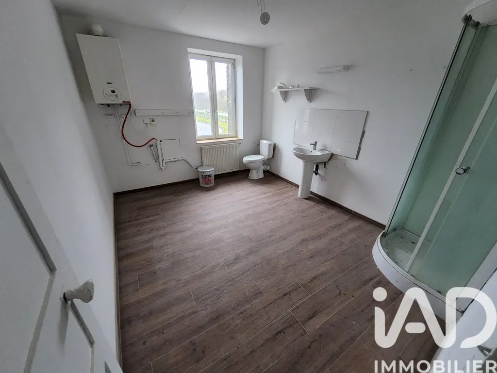 Vannitoad - City House with Garden in Denain