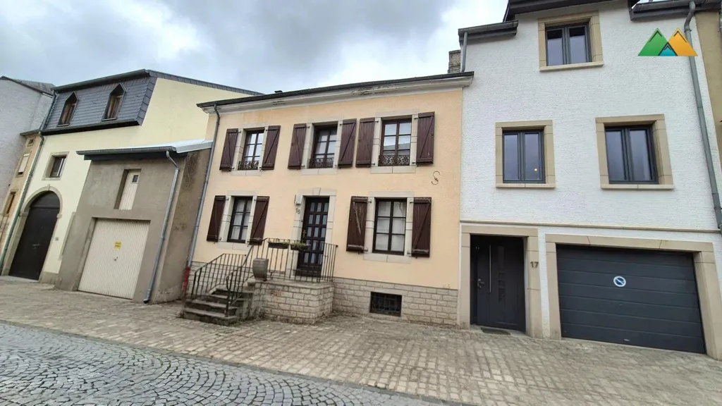 Extérieur - Maison avec Terrasse et Jardin à Wormeldange