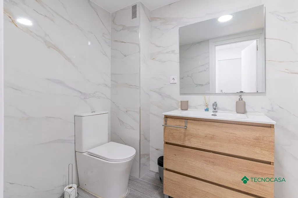 Vannitoad - Modernised Apartment with Balcony in Aguadulce Sur