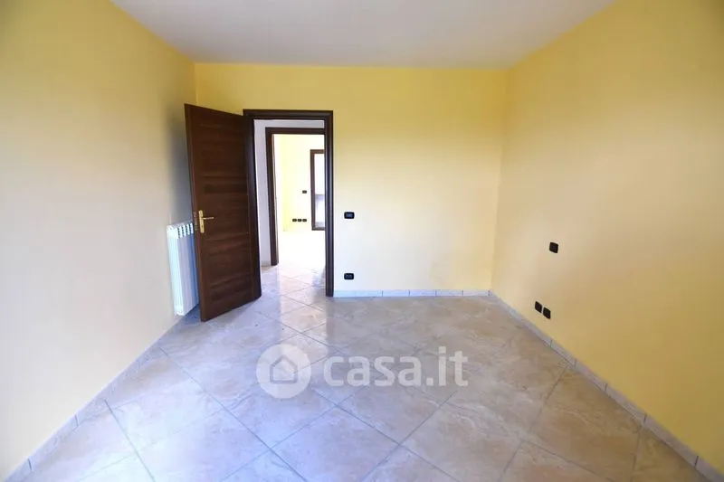 Esik - Apartment with Parking in Lapio