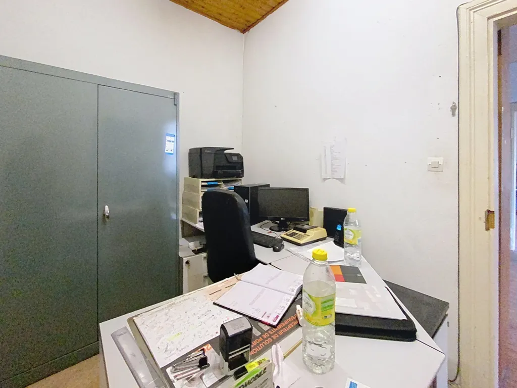 Bureau - Appartement 5 Pièces avec Dépendances à Wolfisheim