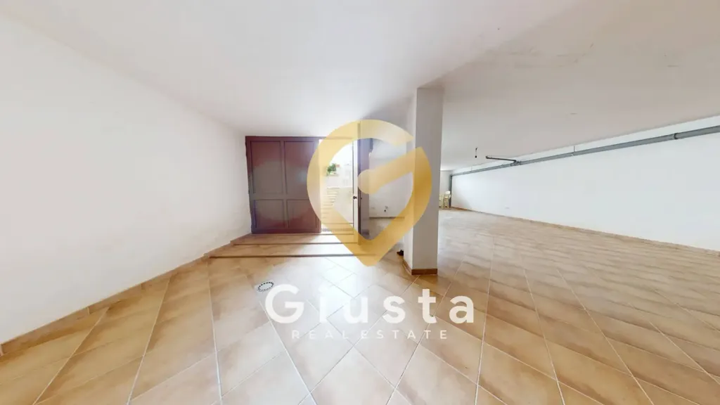 Garage - Villa with Sea View in Carovigno