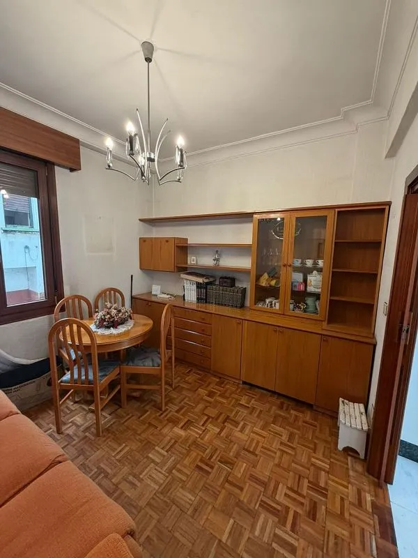 Söögituba - Apartment with Balcony in Bilbao