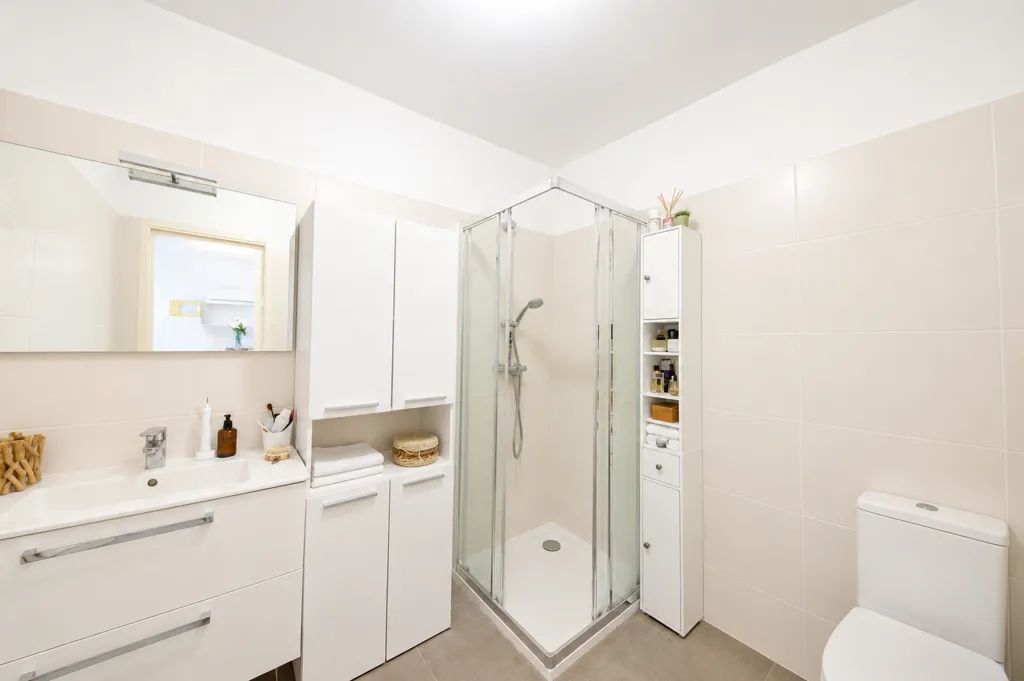Salles de bain - Appartement T2 avec Vue Mer à Bastia Sud