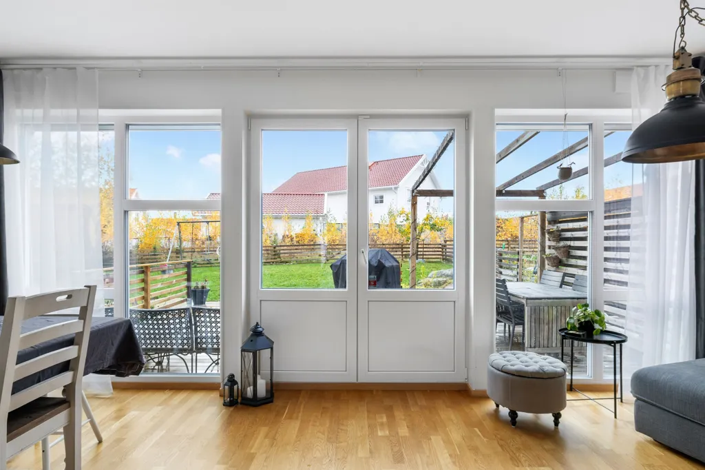 Elutuba - Duplex with Balcony in Viby Äng, Bålsta