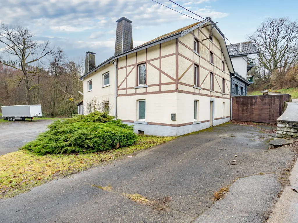 Extérieur - Maison Semi-Détachée pour Développement d'Appartements à Lierneux