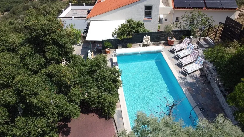 Vue aérienne - Maison de Standing avec Piscine au Boulou