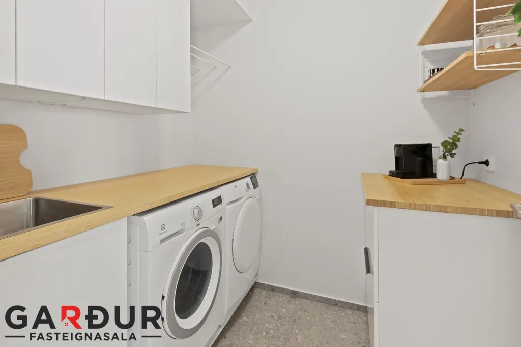 Pesuköök - Apartment with Sea View in Reykjavík