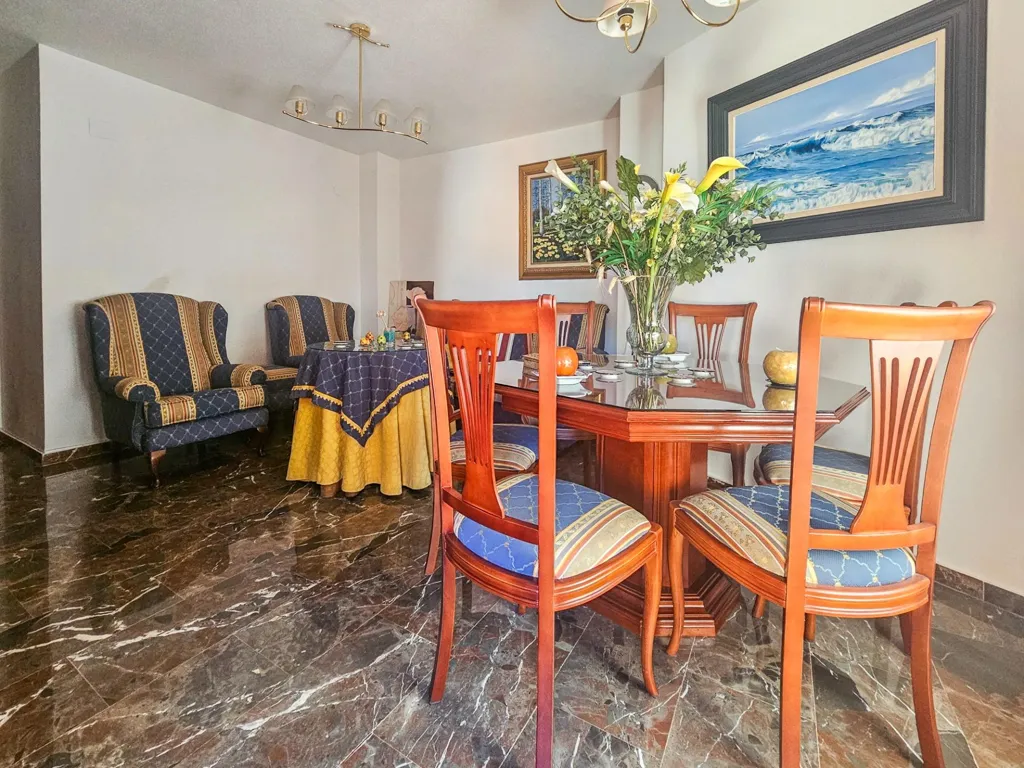 Salle à manger - VPO Flat with Pool in Bulevar, Jaén