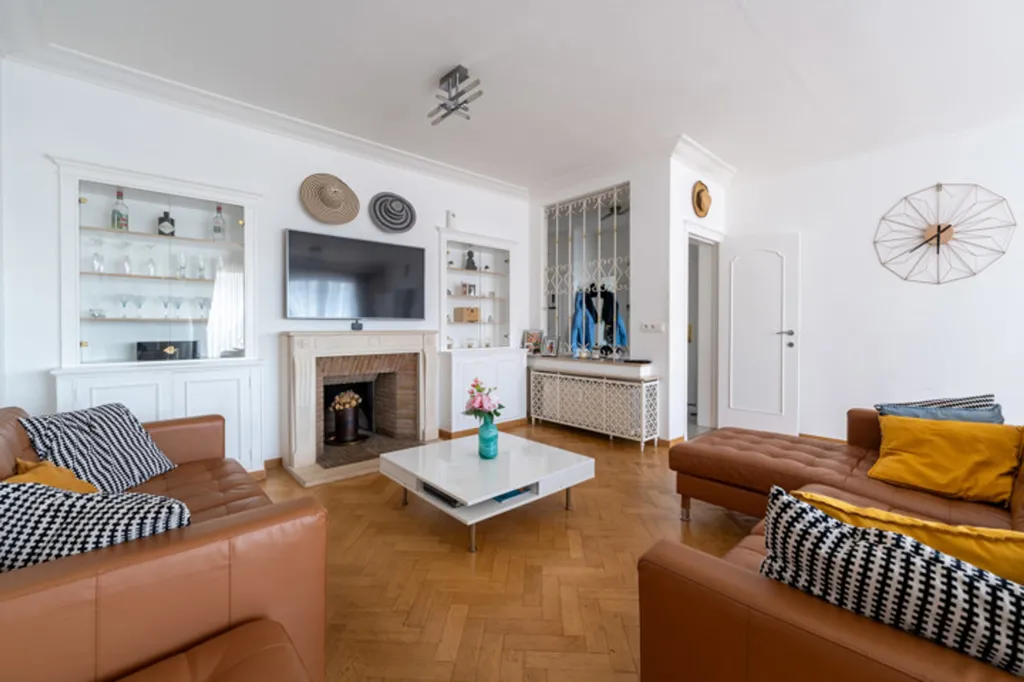 Elutuba - 3-Bedroom Apartment with Terraces in Uccle