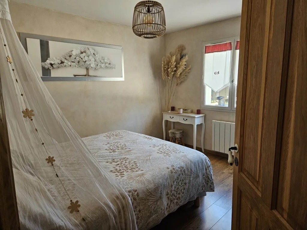 Bedrooms - Renovated House with Pool near Pont de Veyle
