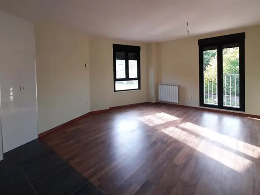 Elutuba - Duplex with Terrace in Puebla de Lillo, León