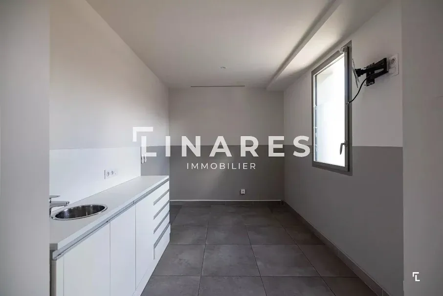 Kitchen - Apartment with Terraces in Marseille's 8th Arrondissement
