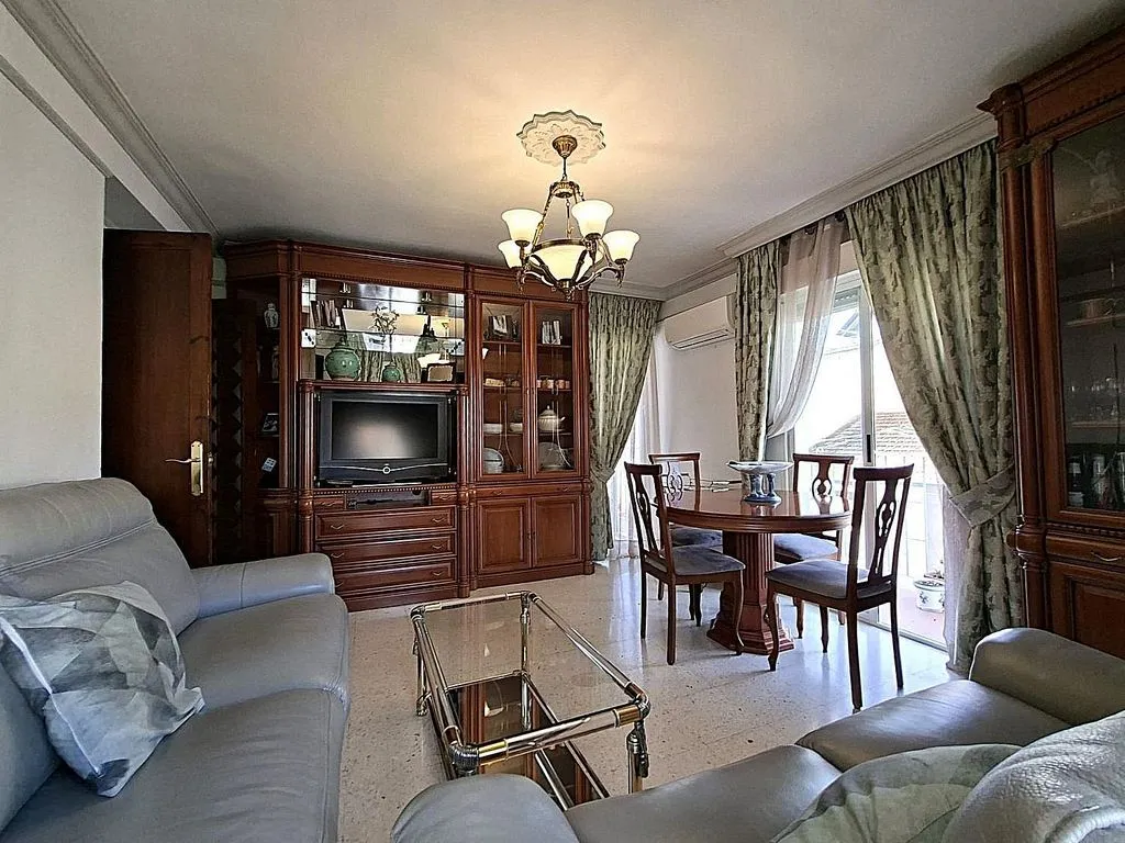 Séjour - Apartment with Balcony and Terrace in Cúllar Vega