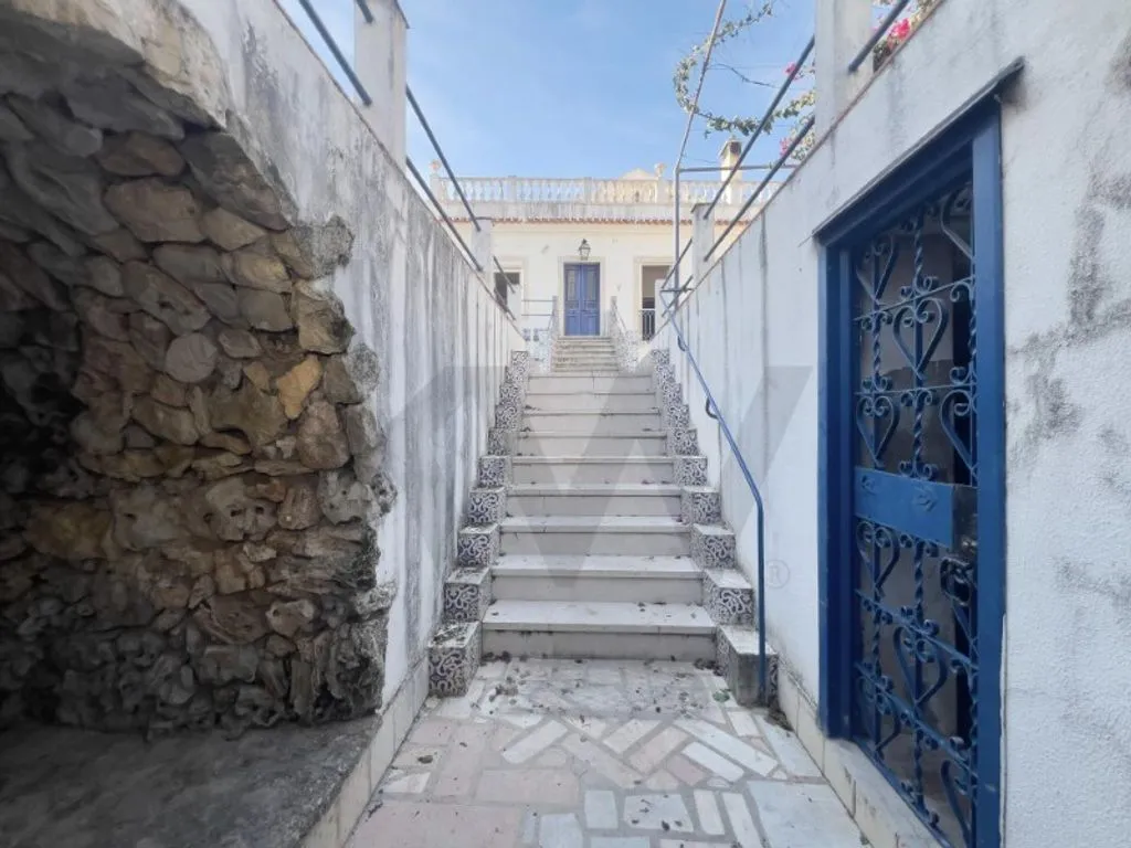 Jardin - 7-Bedroom House in Santarém's Historic Centre