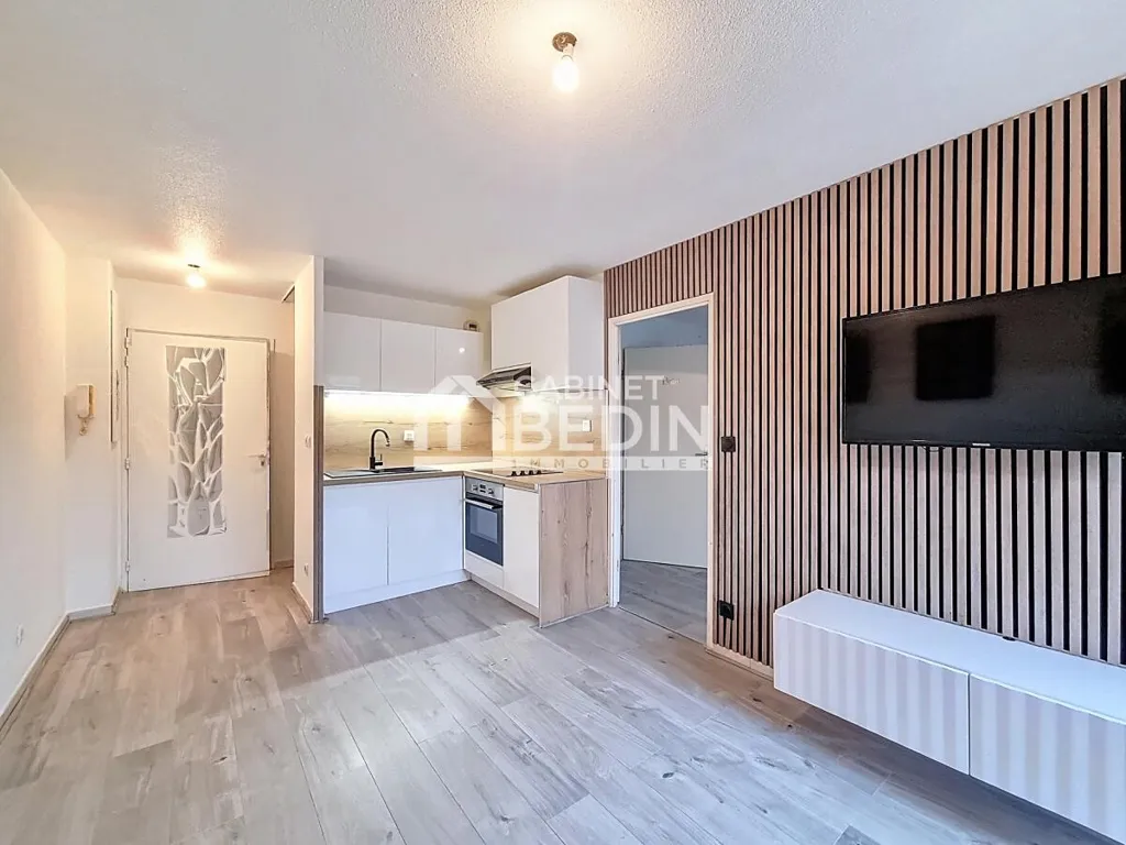Séjour - Appartement T2 avec Balcon à Toulouse Lalande