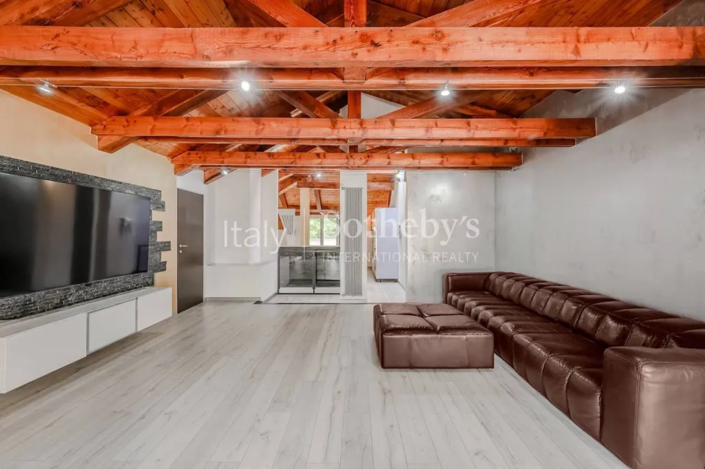 Elutuba - Luxury Villa Apartment with Panoramic Views in Turin