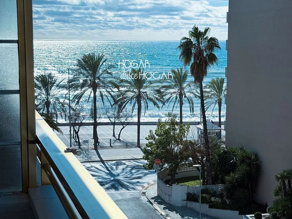 Rõdu - Contemporary Apartment with Sea View in Platja de Calafell