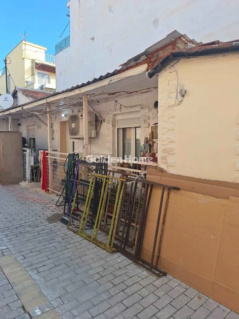 Giardino - Neoclassical Flat with Western View in Nea Ionia